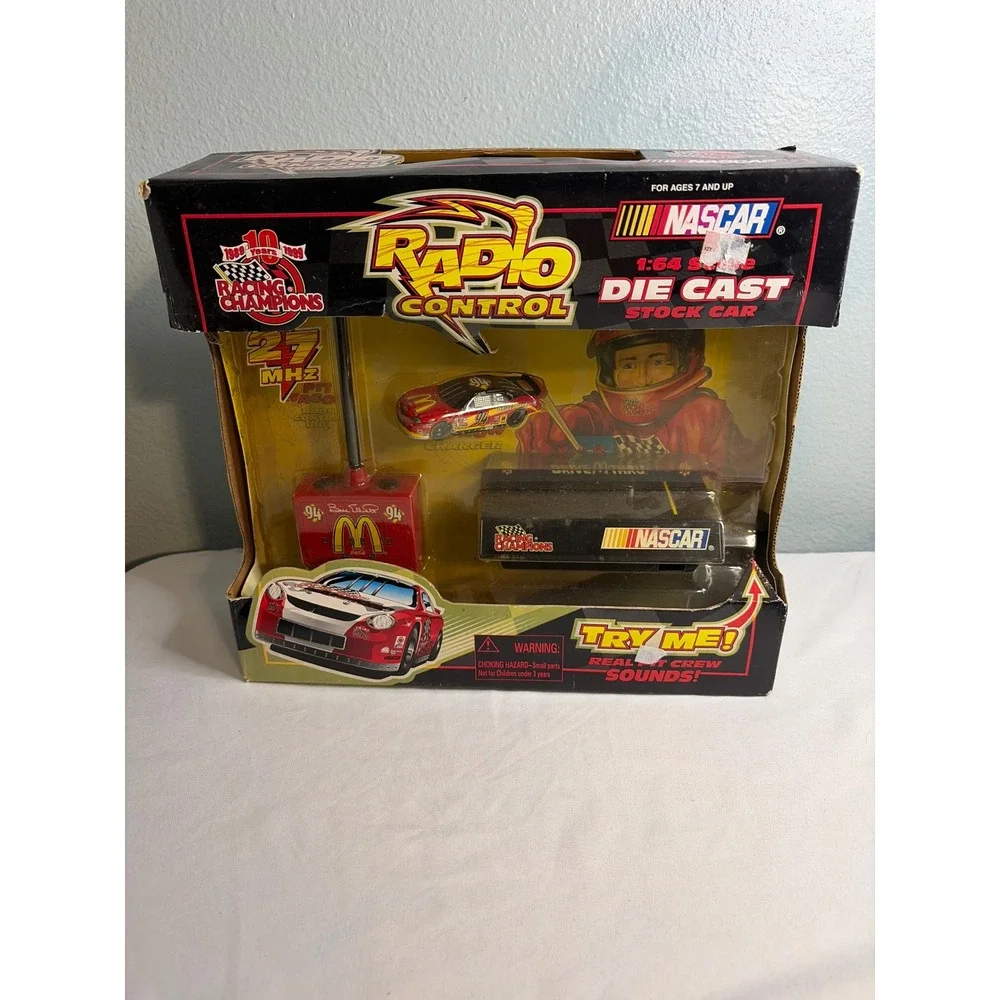 Racing Champions NASCAR RC 1:64 Die Cast Bill Elliott 94 McDonalds Ford Taurus